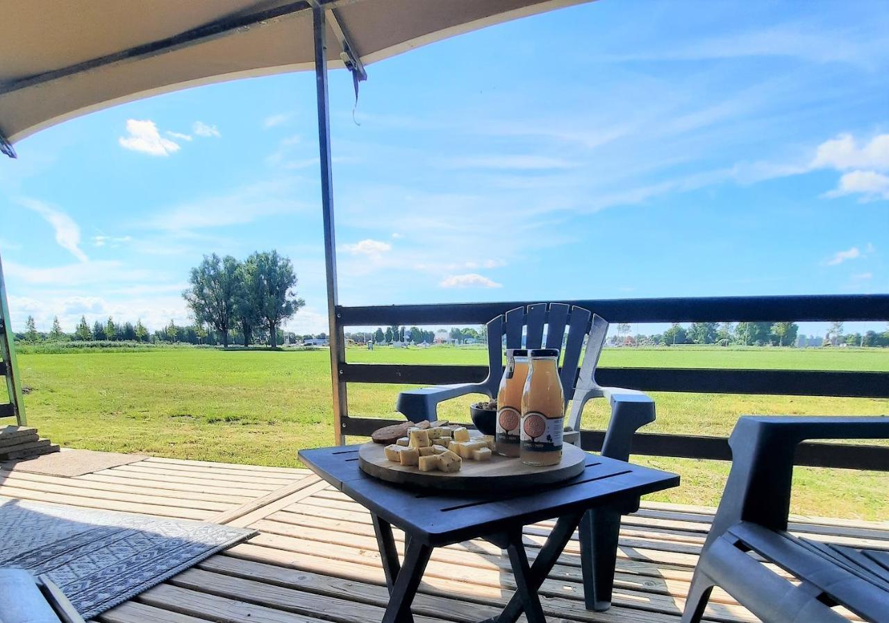 Boerderij Camping Nixhoeve Genderen Ngoại thất bức ảnh