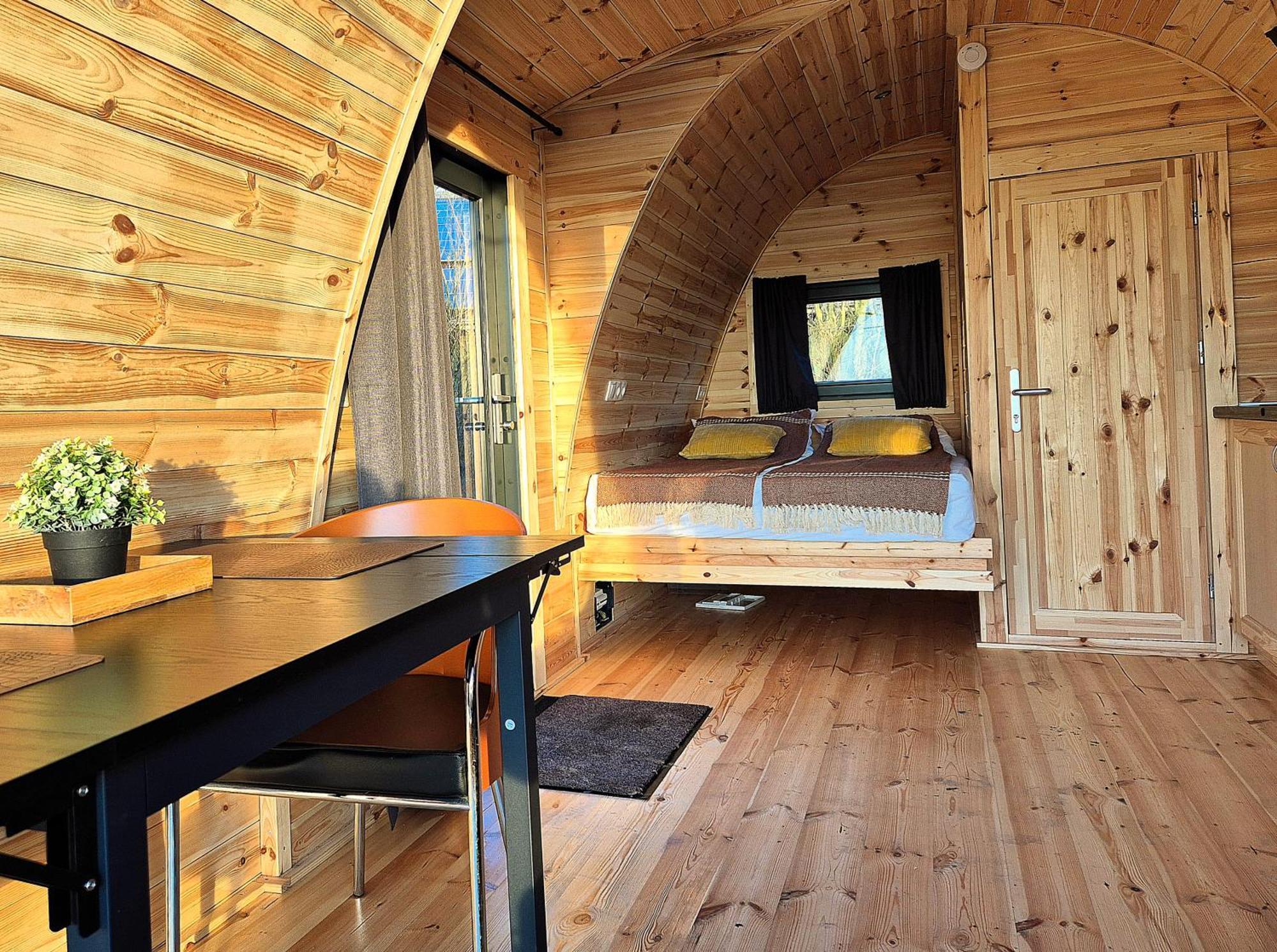 Boerderij Camping Nixhoeve Genderen Ngoại thất bức ảnh
