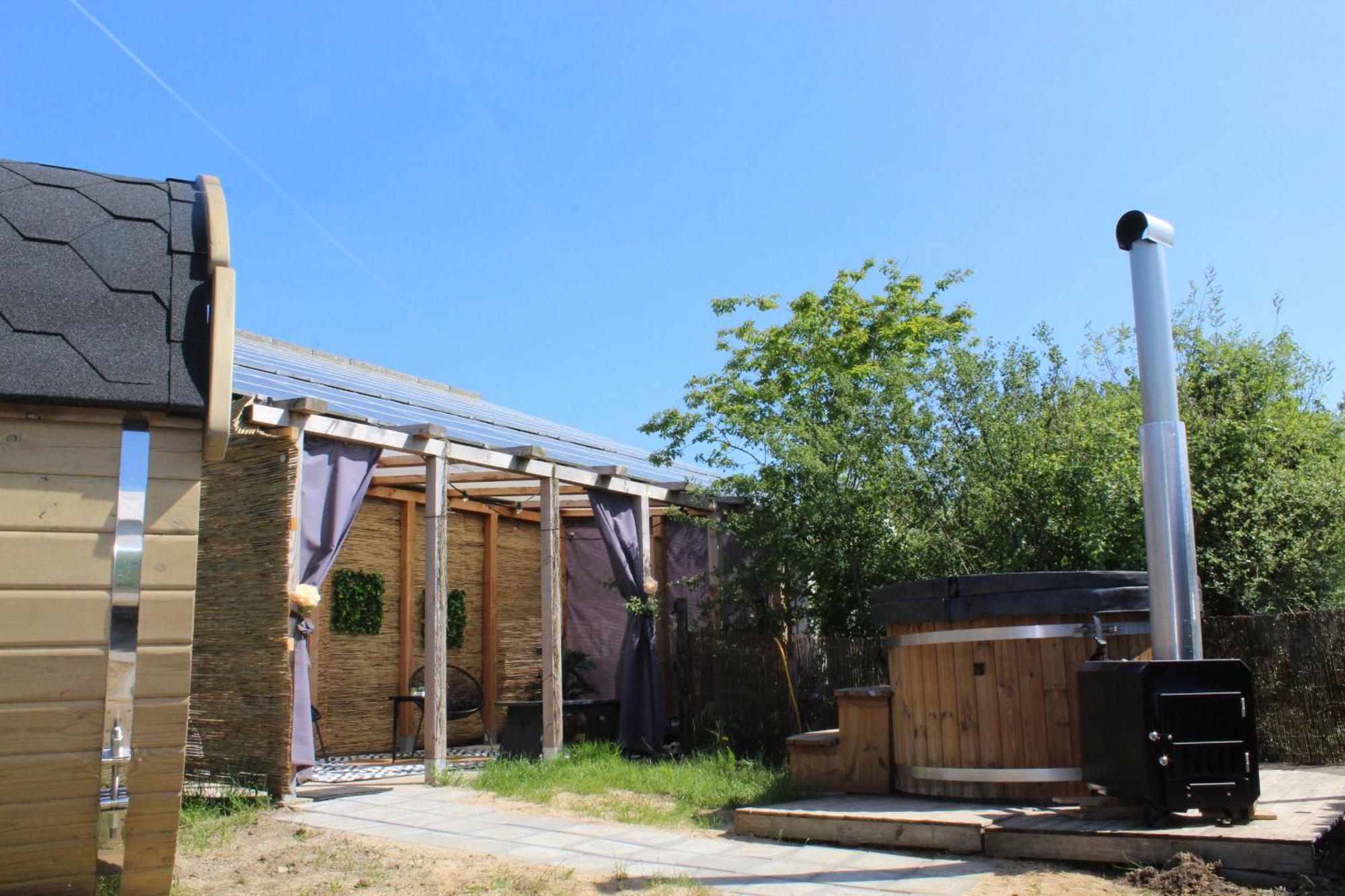 Boerderij Camping Nixhoeve Genderen Ngoại thất bức ảnh